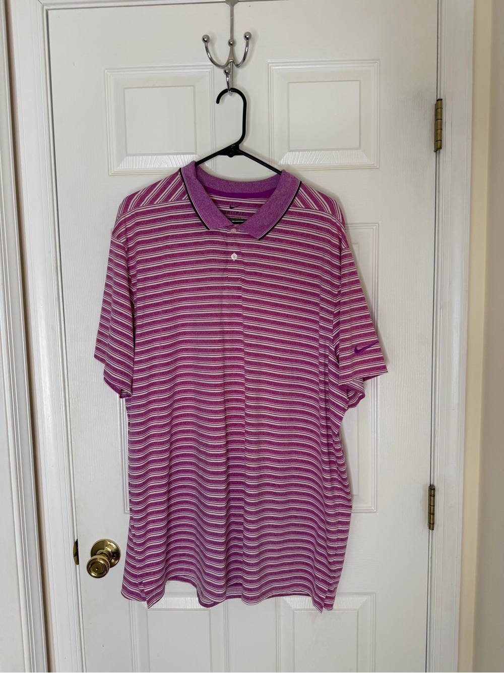 Nike Men’s Purple and White Striped Polo